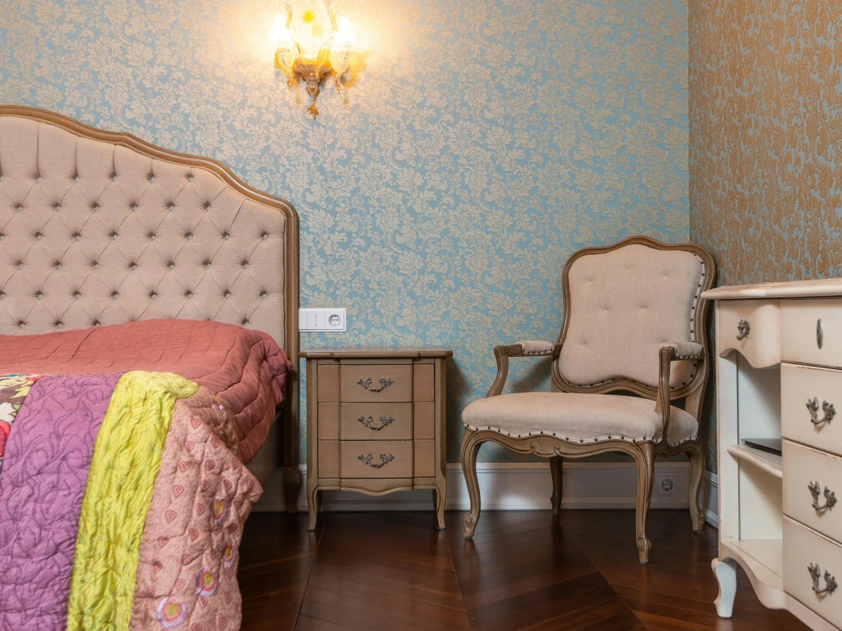 Common decorating problems in Darlington - classic ornate bedroom painting by Darlington Decorators