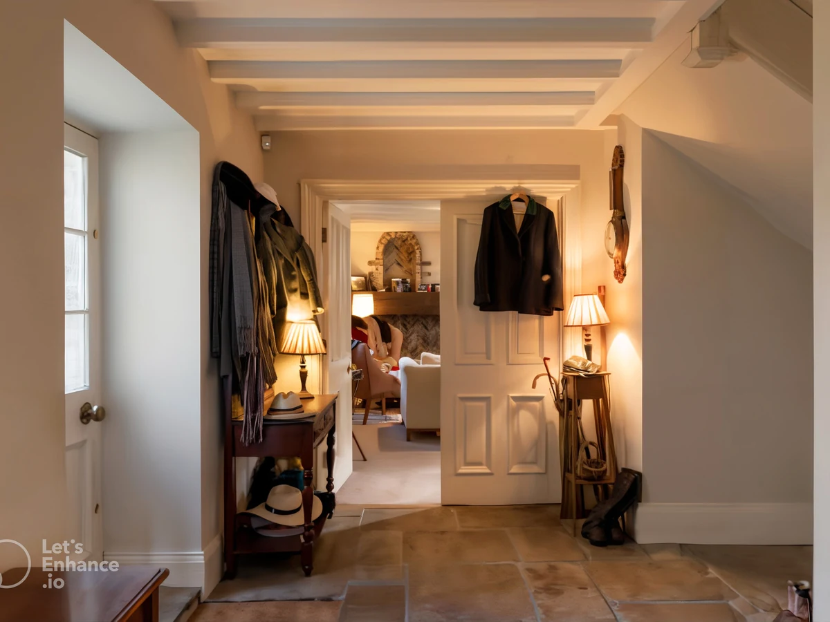 Victorian hallway with beamed ceiling painted by Darlington Decorators, period property interior