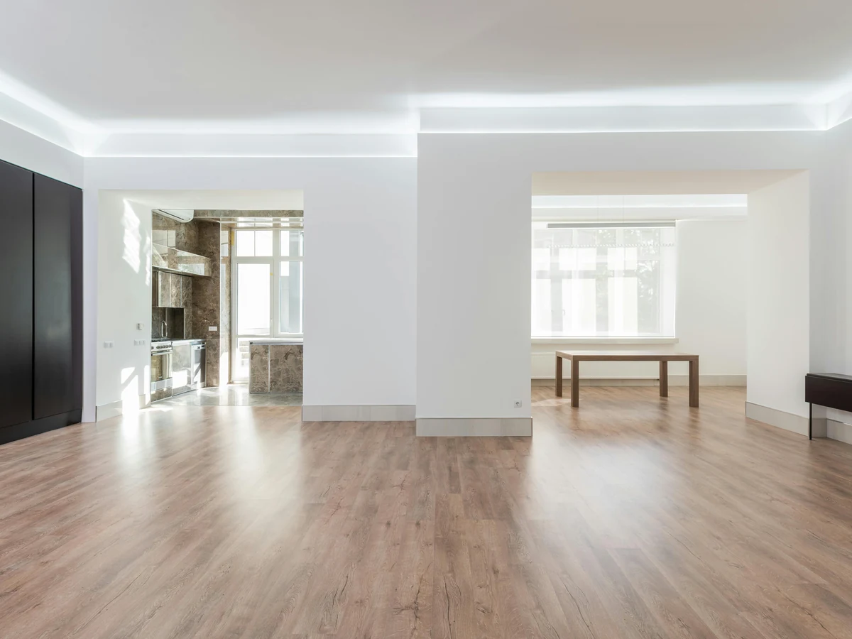 interior-painting-empty-open-plan-darlington-decorators Interior painting of empty open plan room in Richmond by Darlington Decorators