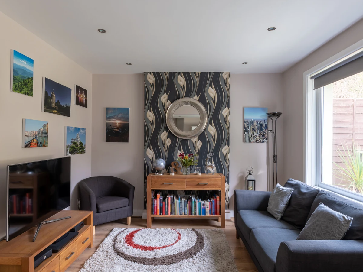 living-room-painting-lounge-feature-wallpaper-darlington-decorators Lounge feature wallpaper installed by Darlington Decorators, living room wallpapering in Darlington